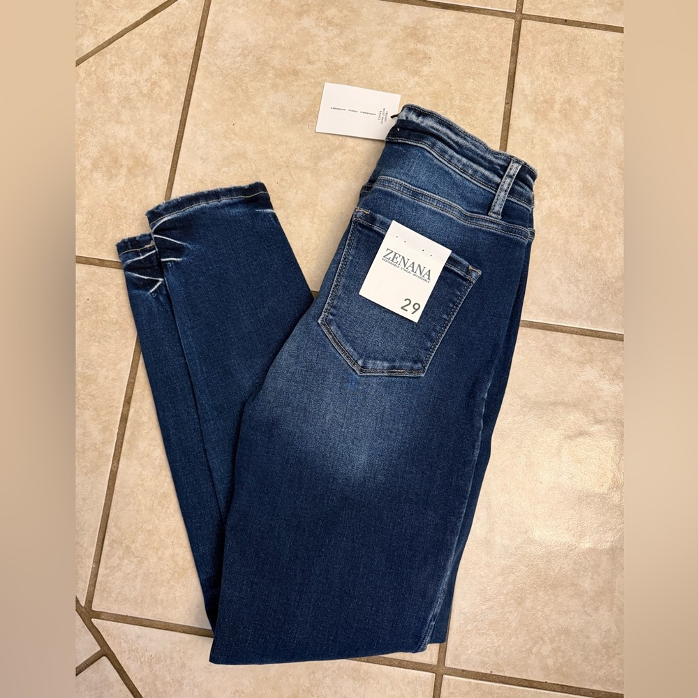 Zenana Outfitters Classic Blue Jeans